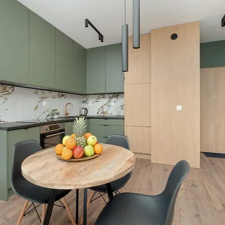 Wieniawskiego Apartment With Balcony Stacja Lodz Estate By Noclegi Renters Esterno foto