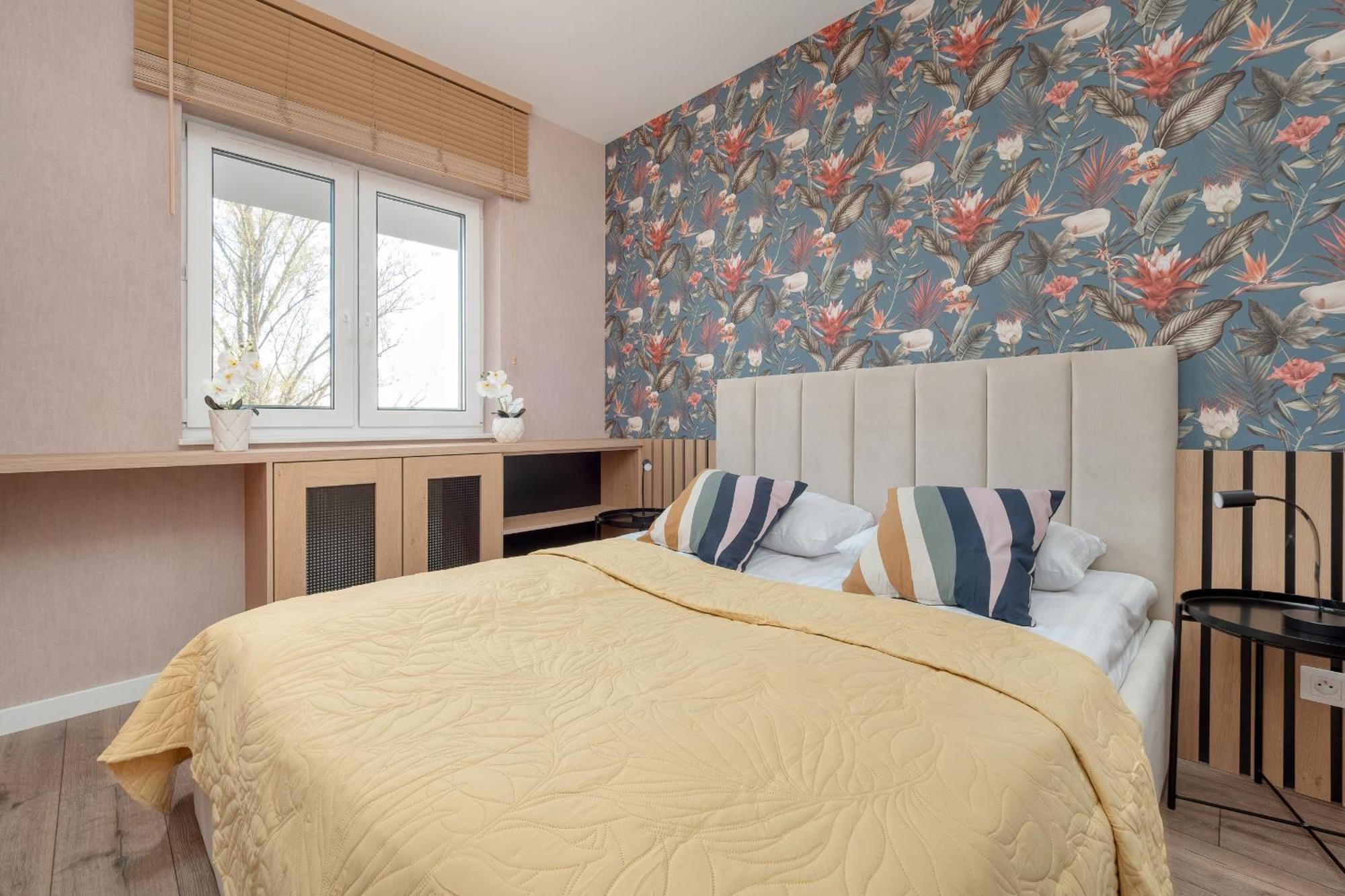 Apartment Wieniawskiego With Balcony Stacja Estate By Renters